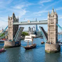 Does Tower Bridge Still Open?