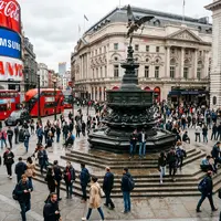 What Is the Statue in Piccadilly Circus?