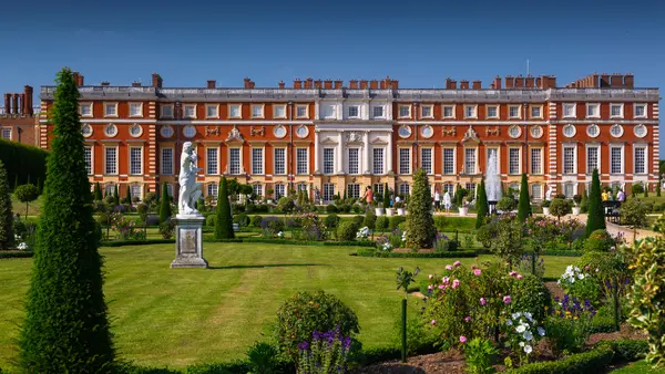 Hampton Court Palace