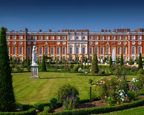 Hampton Court Palace