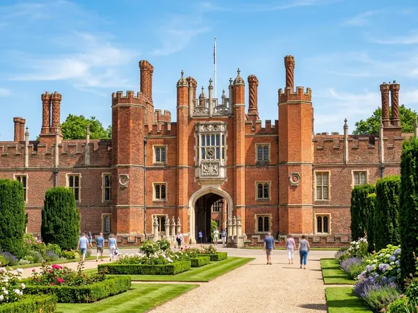 Hampton Court Palace