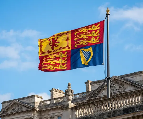 Does the King Live at Buckingham Palace?