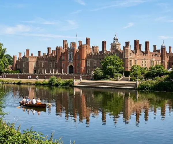 How to Get to Hampton Court from London