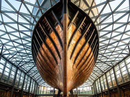 Walk Beneath the Hull