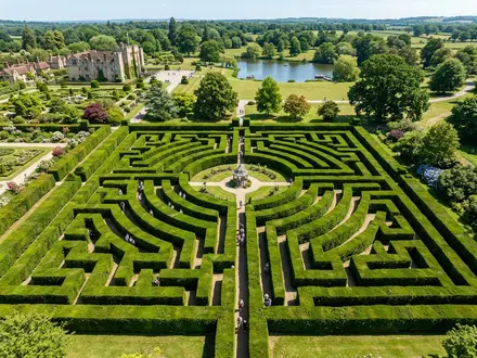 Yew Maze & Water Maze