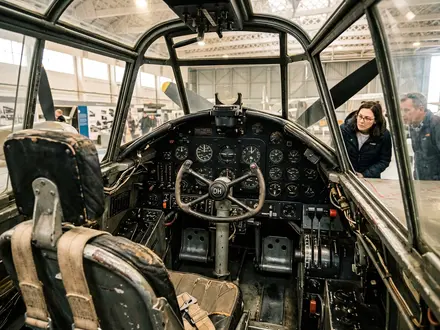 Mosquito Cockpit Experience